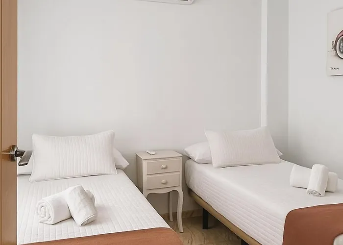 Atico En Triana - 2 Terrazas Privadas Con Parking * Sevilla